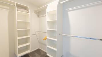 House | 4 bedrooms, Internet