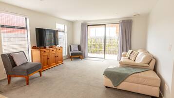 House | 4 bedrooms, Internet