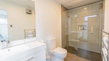 4 habitaciones y acceso a internet