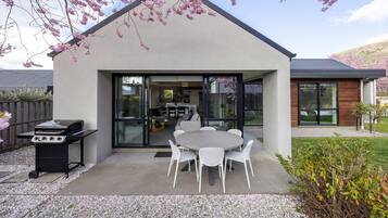 House | 3 bedrooms, Internet