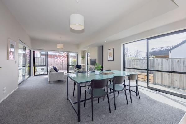 House | 3 bedrooms, Internet