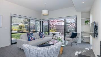 House | 3 bedrooms, Internet