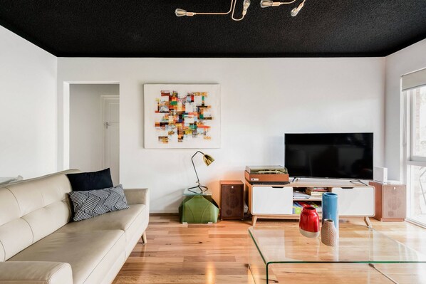 Apartment | 2 bedrooms, Internet