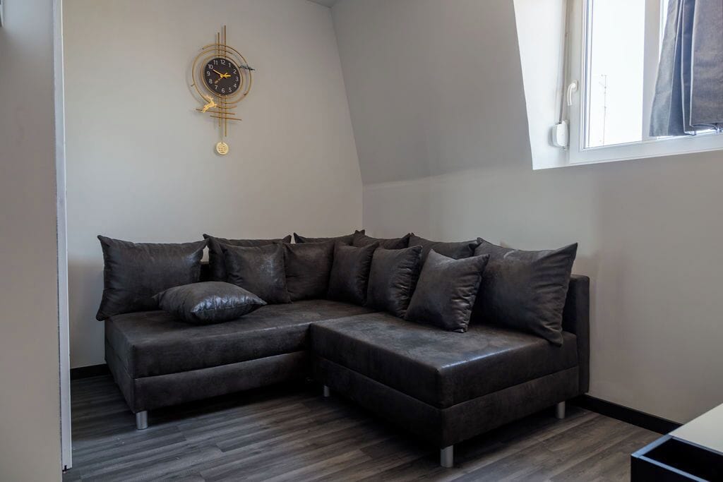 Deluxe Apartment | Bathroom