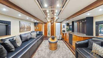 Villa, Smoking | 5 bedrooms