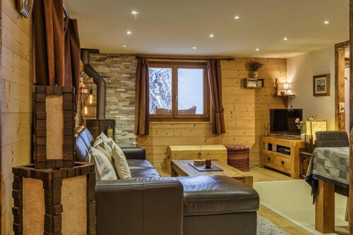 Beautiful Apartment Under Owners Chalet