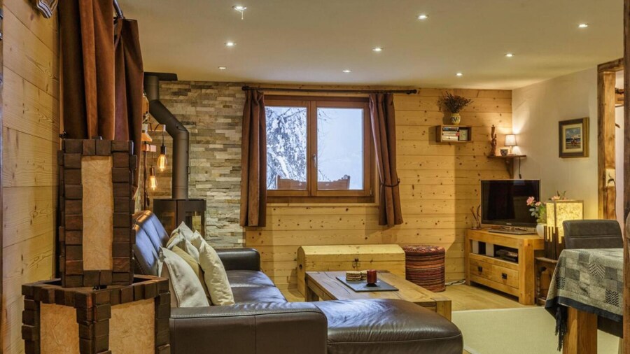 Beautiful Apartment Under Owners Chalet