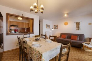 Casa, para fumadores | 2 habitaciones 