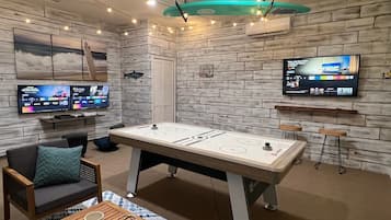 House | 4 bedrooms, Internet