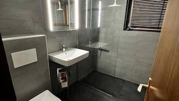 3 bedrooms