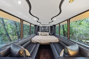 Villa, Smoking
