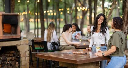 Lux Lounge 7744 Ranch Resort Austin - Cota