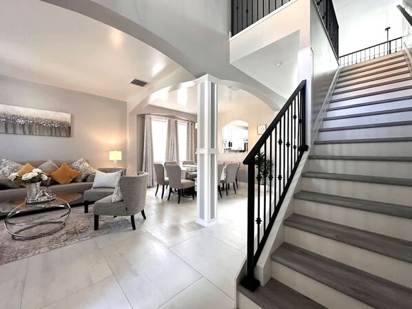 House - Luxury Villa Near Disney 6 Bd Home With Private Pool and Resort (Davenport)