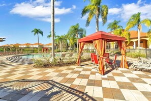 منزل | 6 عدّة غرف نوم وخدمة الإنترنت