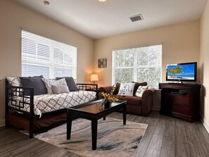 1 bedroom, Internet - Cozy Reunion Resort Home - Sleeps 4 Near Disney (Kissimmee)