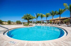 Apartamento | 4 dormitorios y Internet