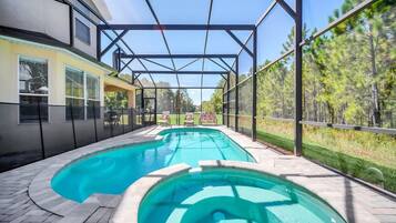 House | 5 bedrooms, Internet