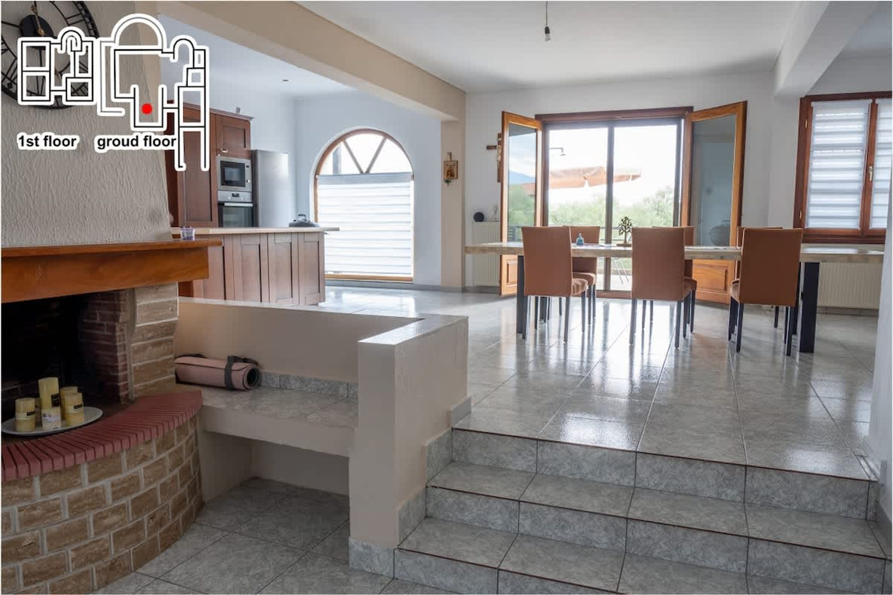 House | 4 bedrooms, desk, Internet