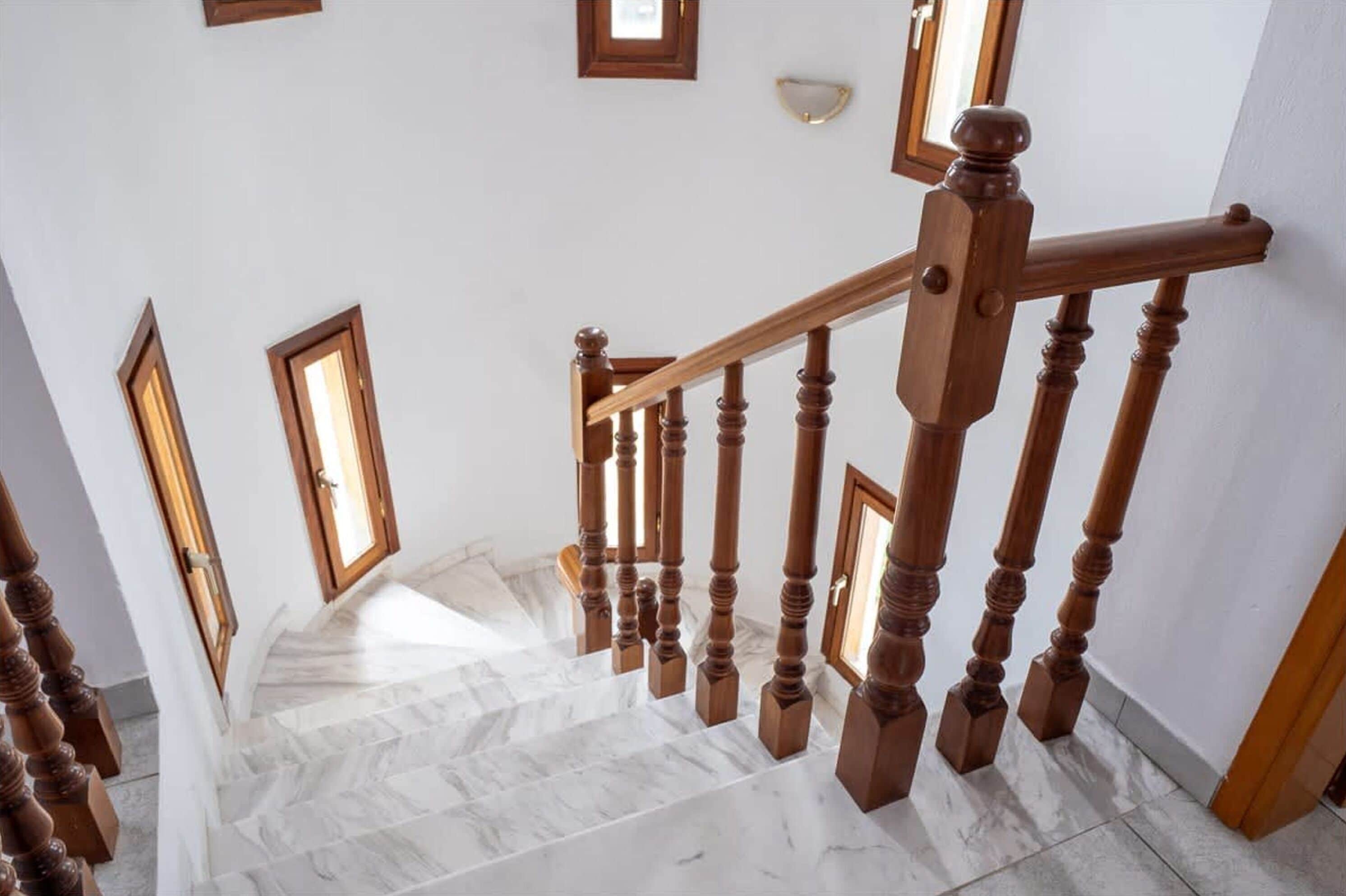 House | 4 bedrooms, desk, Internet