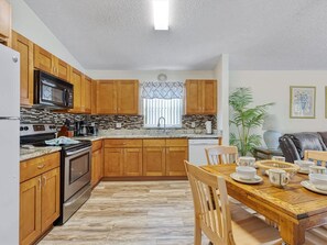 House | 4 bedrooms, Internet