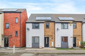 House | 3 bedrooms, Internet