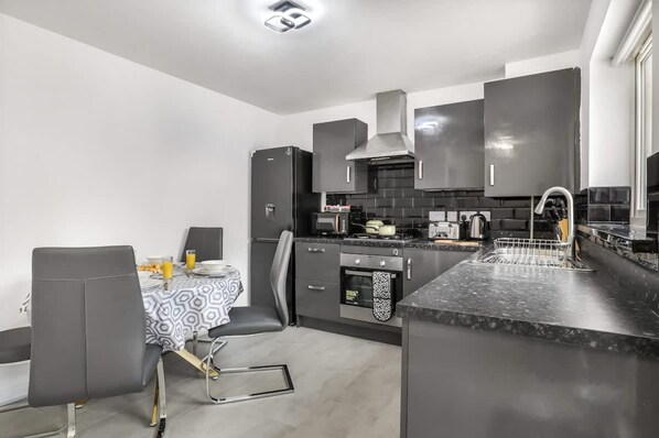 House | 3 bedrooms, Internet