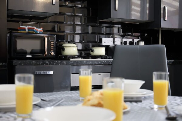 Fast Wi-fi Free Parking 10 Mins To City Centre - Leicester