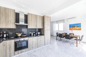 Vila (3 Bedrooms) | Parte interna