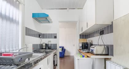Charming 2 Bed-ensuites Fast Wi-fi