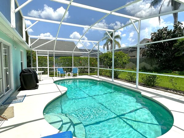 House | 2 bedrooms, Internet - Minutes From Disney Themed 2 Bd Villa With Private Pool (Kissimmee)