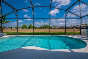 House | 4 bedrooms, Internet - Villa Near Disney 4 Bd 3 Bt With Private Pool Quiet Comminuty (Davenport)