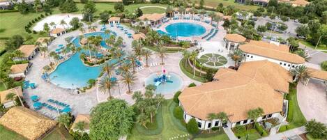 Casa | 6 quartos, acesso à internet de alta velocidade