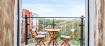 Harmony 5 Mins to City Centre Balcony Fast Wifi