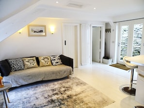 House | 1 bedroom