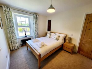 Apartment, Smoking | 2 bedrooms - 8 Duke Street in Cornwall (Launceston)