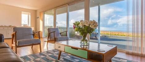 บ้านพัก | 4 ห้องนอน