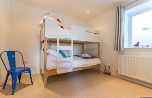 4 bedrooms
