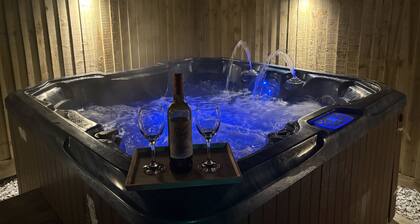 Haycombe Farm Cottage