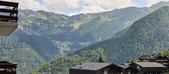 Apartment Lupins 11 Next to the ski Lift