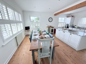 House, Smoking | 4 bedrooms