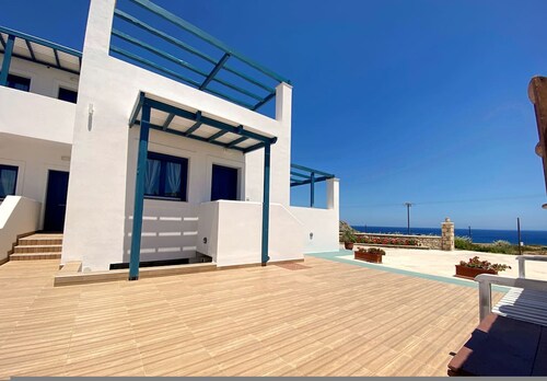 Michail Suites Afiartis Vatha