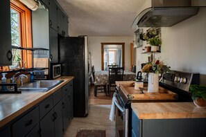 Studio | 3 bedrooms