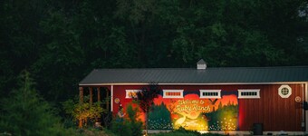 Ruby s Red Cabin Hot Tub Nature Horses Indy