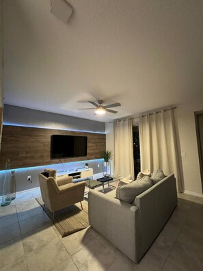 Apartment | 2 bedrooms - 102 Pretty Apt Storey Lake Disney (Kissimmee)