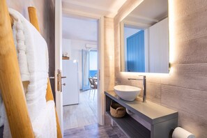 Exterior - Yploui Suites 3 (Karpathos)