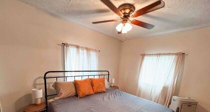 3 bd 10 min to Dwtwn Washer-dryer
