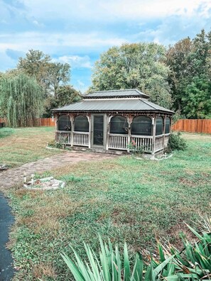 House, Smoking