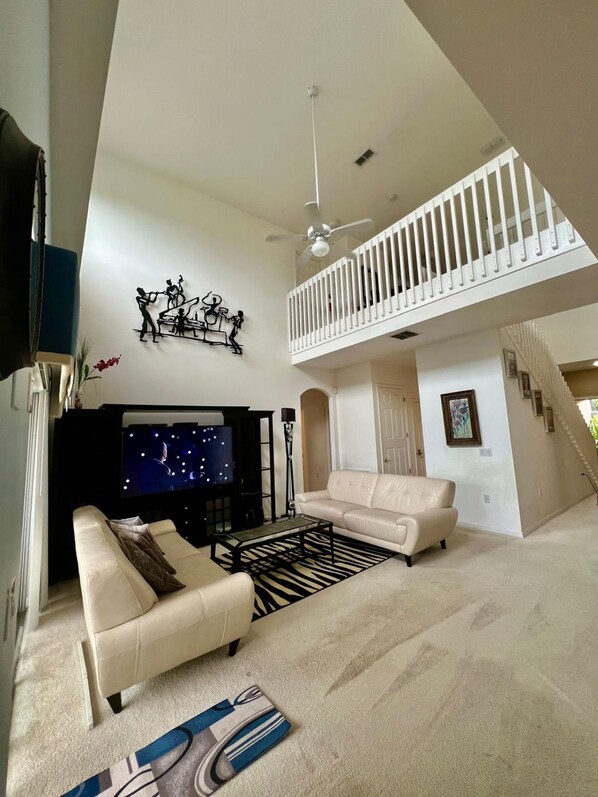 5 bedrooms - 1018 Wonderful House Swimming Pool and Billiards (Davenport)