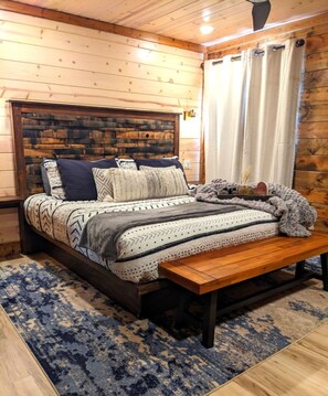 3 bedrooms - Lofted Pines Hot Tub Arcade Air Hockey (Broken Bow)