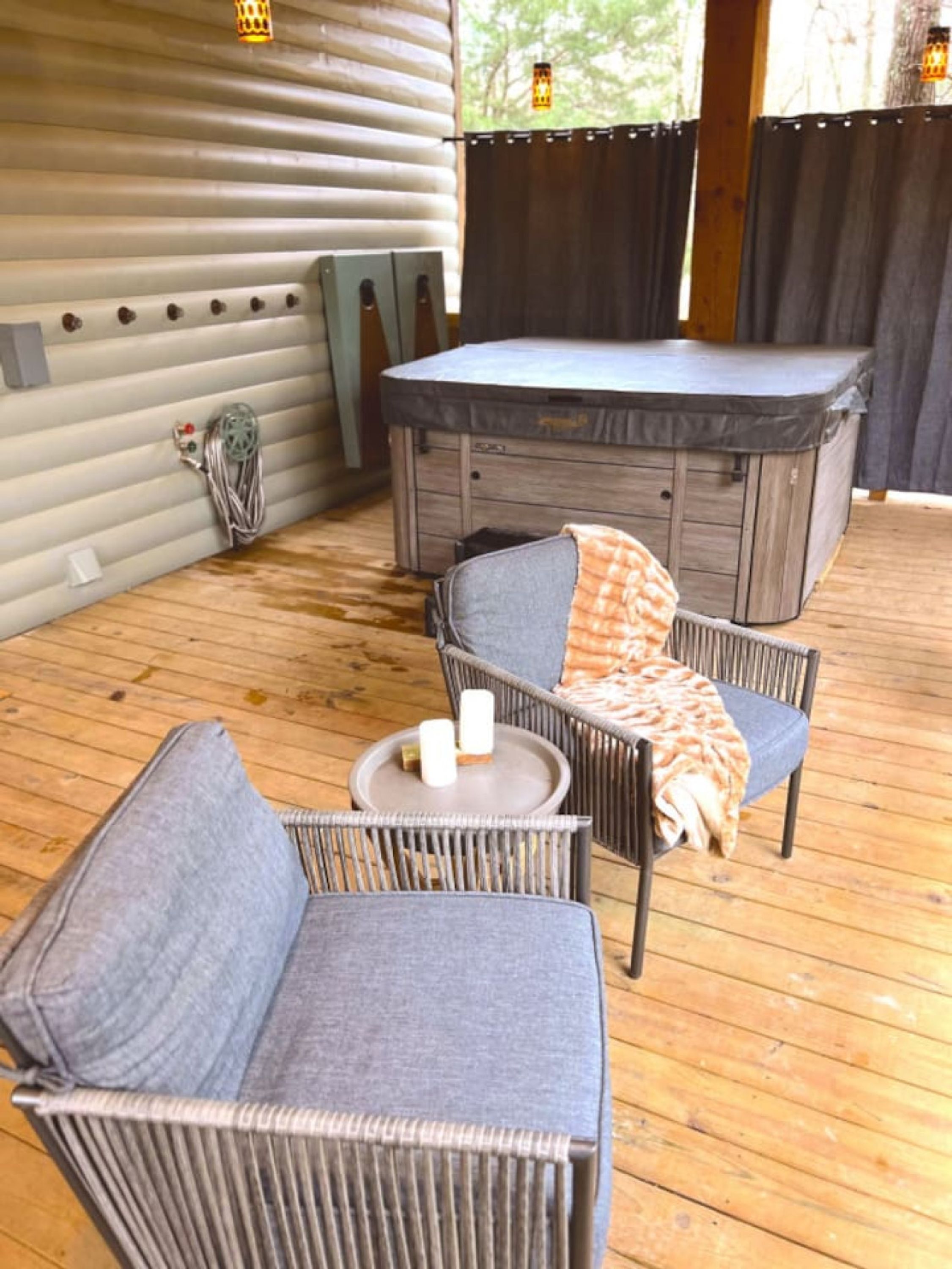 Bain à remous extérieur